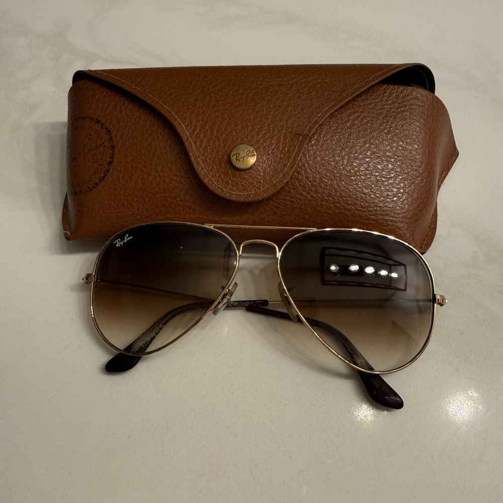 Ray-Ban Gold Gradient Aviator Sunglasses